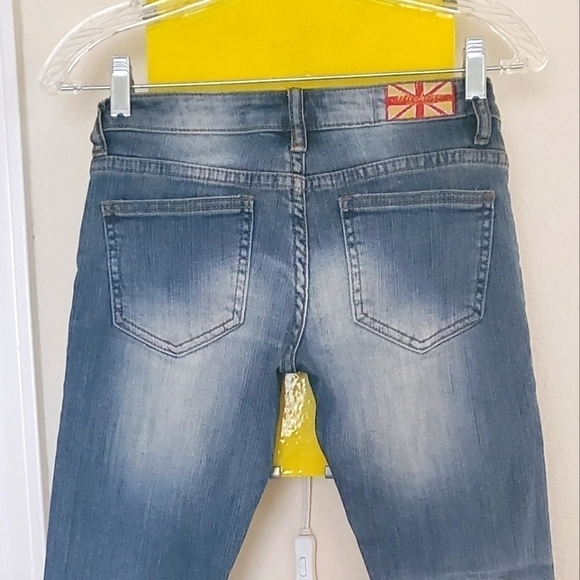 Machine | Distressed Skinny Jean - Picture 4 of 10